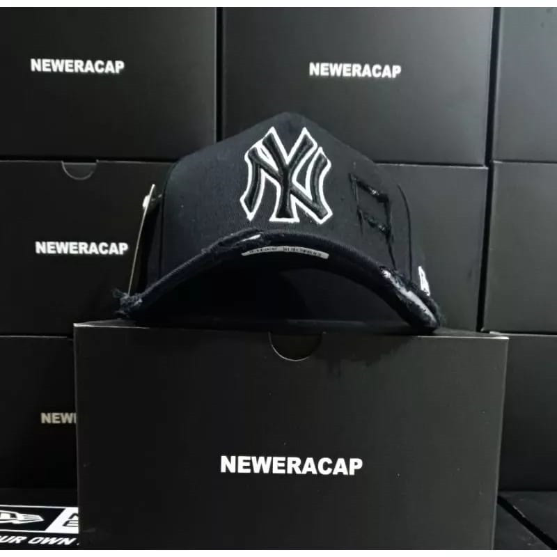 TOPI BASEBALL IMPORT NY SOBEK LIST PUTIH  PREMIUM 9FORTY