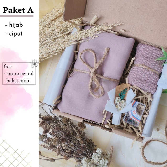 

Hampers Hijab Kerudung Hadiah Kado Wisuda Ulang Tahun Bahan Voal murah - PAKET A