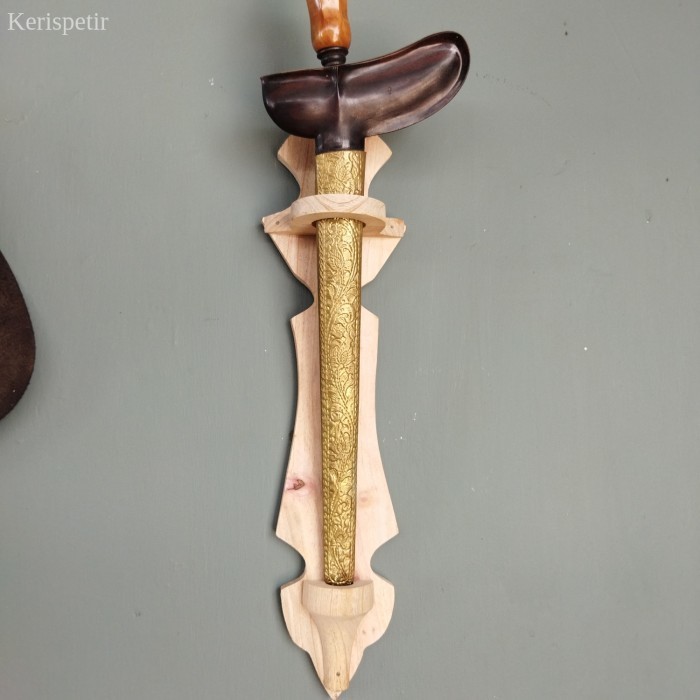 

blawong keris / dudukan tombak murah terlaris