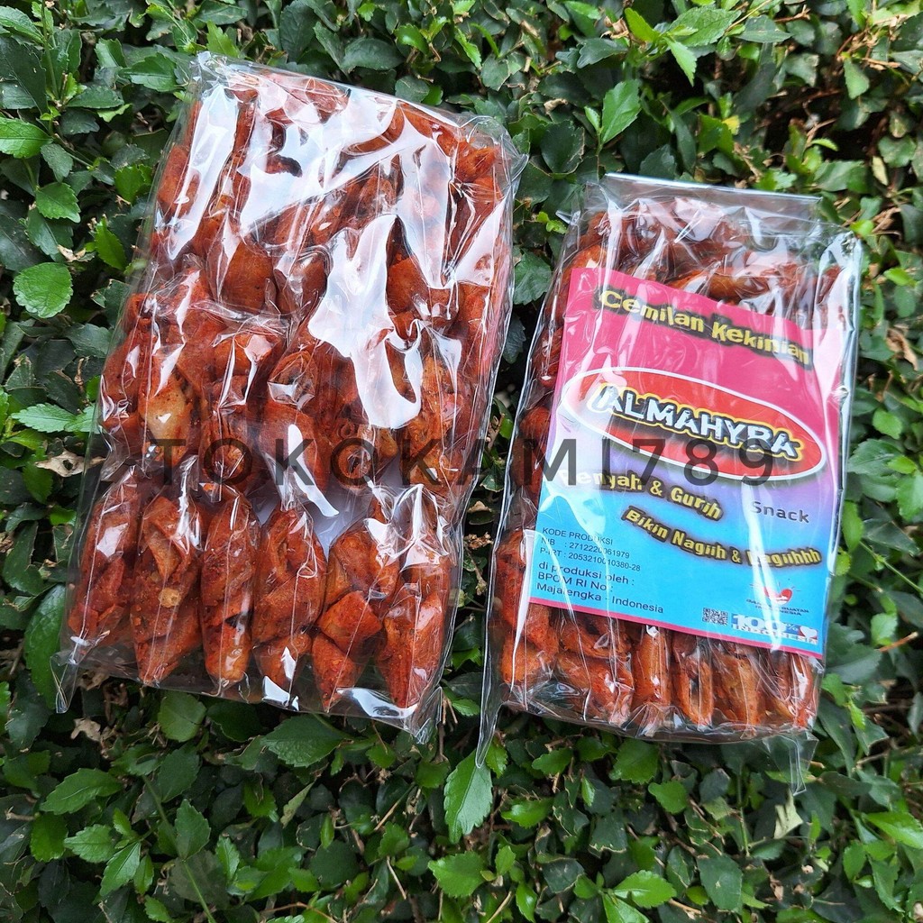 

Camilan Lumpia Gulung Pedas Almahyra Snack Makanan Ringan Cemilan Pedas Daun Jeruk 1 Pak Isi 10