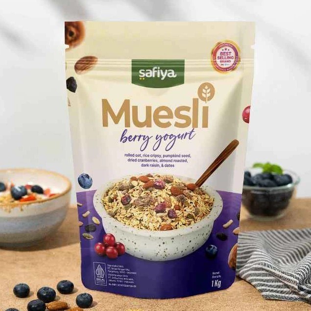 

New Safiya Muesli Berry Yogurt 1 Kg Sereal With Almond PremiumPremium