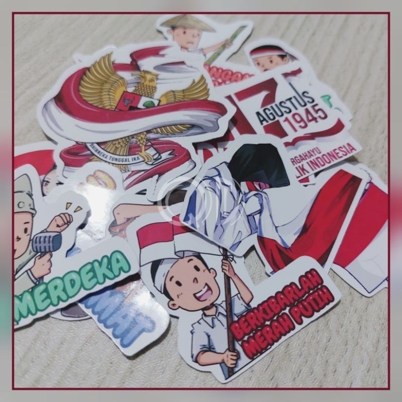 

STIKER KERTAS KEMERDEKAAN GLOSSY TEMA KEMERDEKAAN 14 PCS