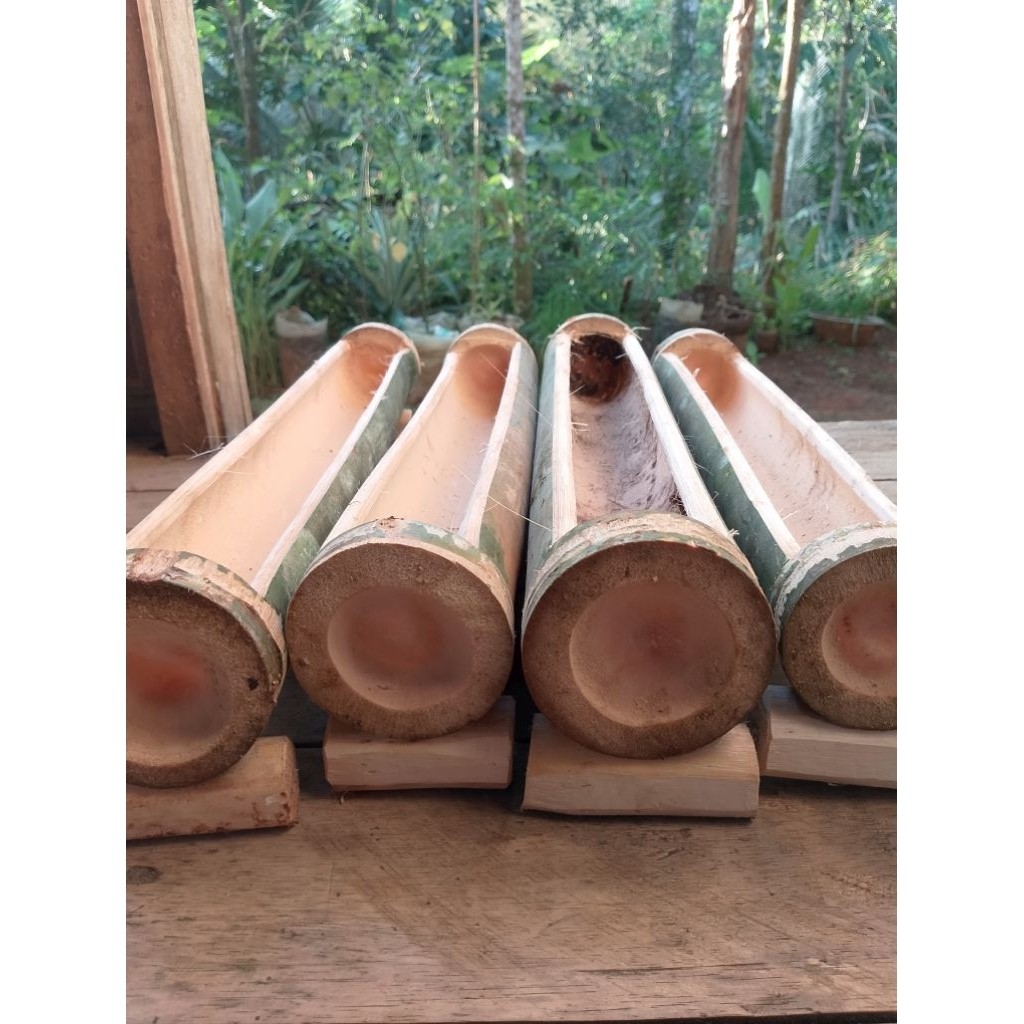 tempat makan ayam bambu/wadah pakan ayam bambu