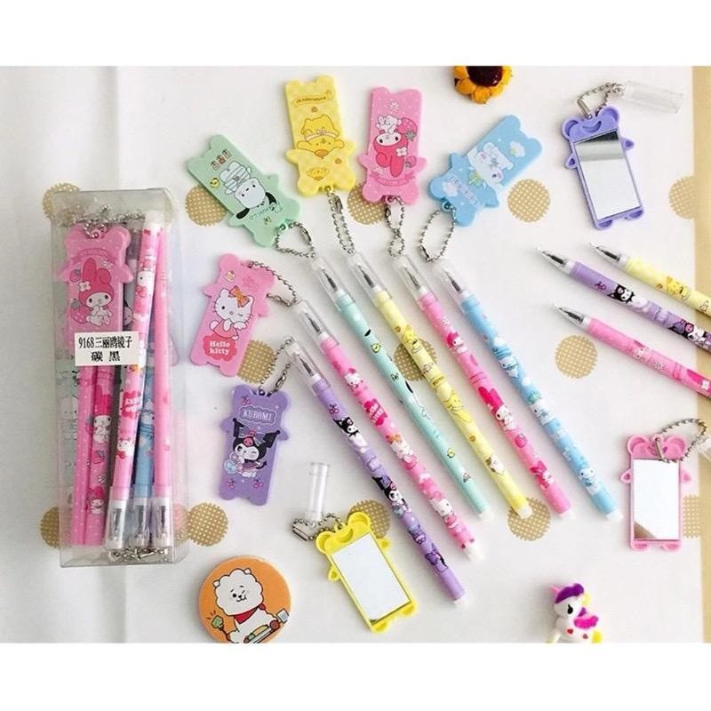

[ 1BOX 12PCS ] PULPEN GEL GANTUNGAN KACA SISIR SANRIO LOTSO / PEN CERMIN SANRIO KUROMI MELODI LOTSO