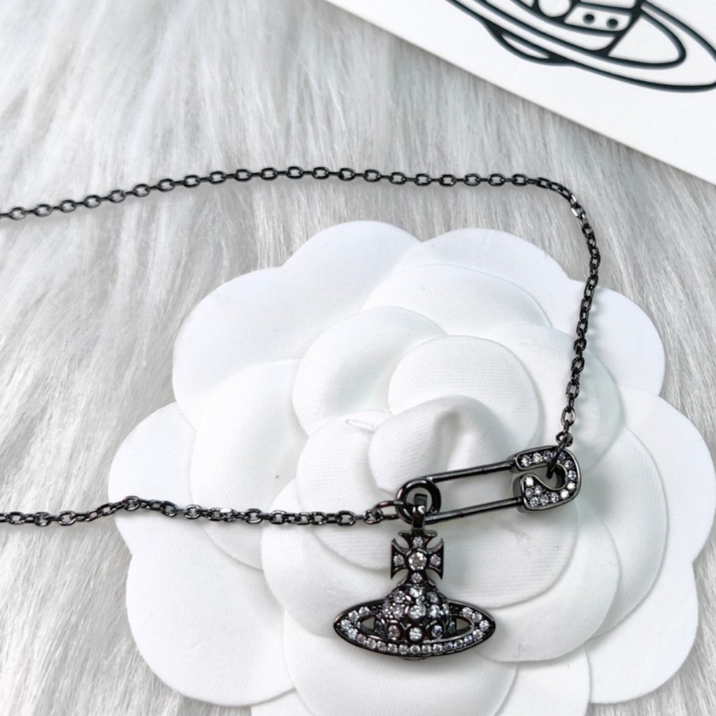 Gun Black Pin Saturn Necklace Classic Pin Saturn Necklace Design Black