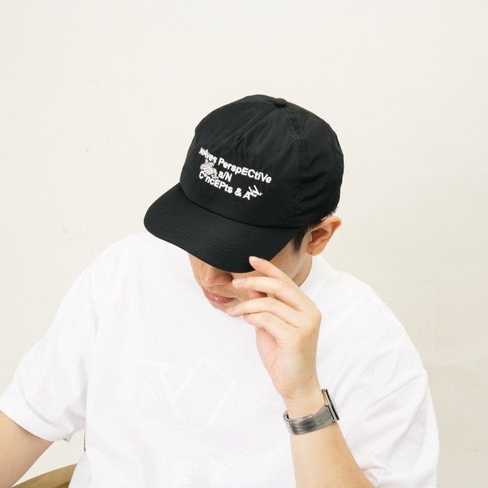 UNKL347 Topi Five Panel Warna Hitam Detail Simpel WPAC