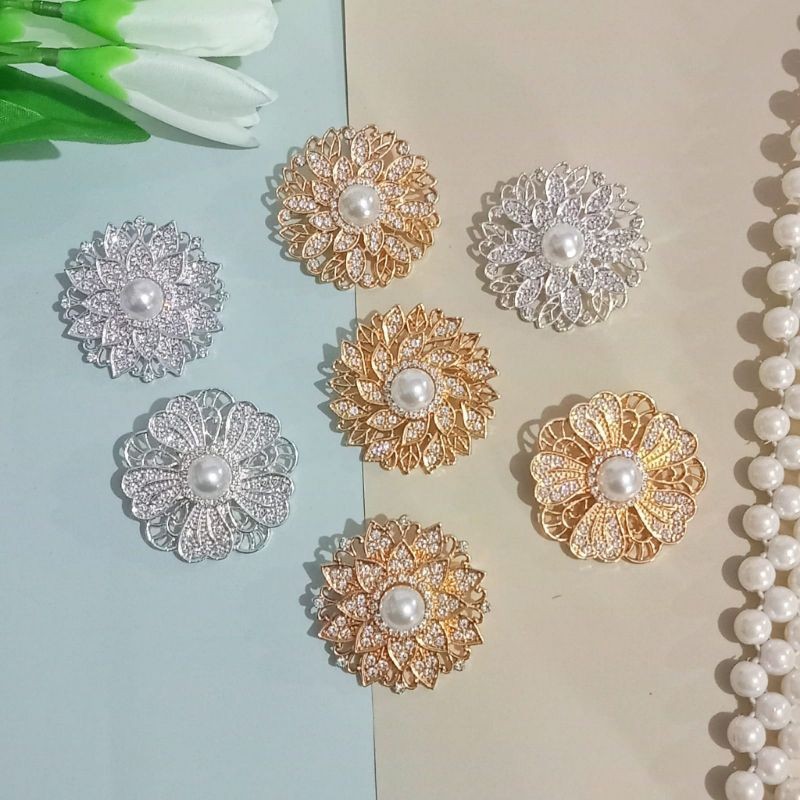 Bros dada besar bross geometri / bros hijab kerudung hiasan kebaya peniti pin mutiara diamond hv