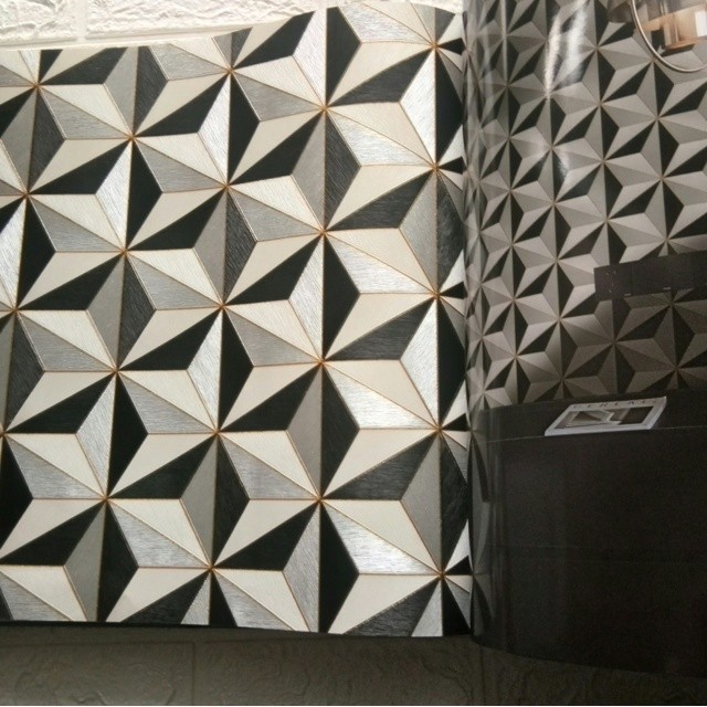 WALLPAPER DINDING INDUSTRIAL HEKSAGONAL 3D VISUAL COKLAT SILVER GOLD