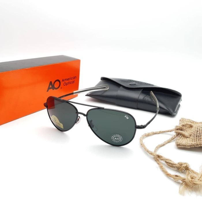 Kacamata/Sunglasses Pria American Optical AO Polarized Master Aviator