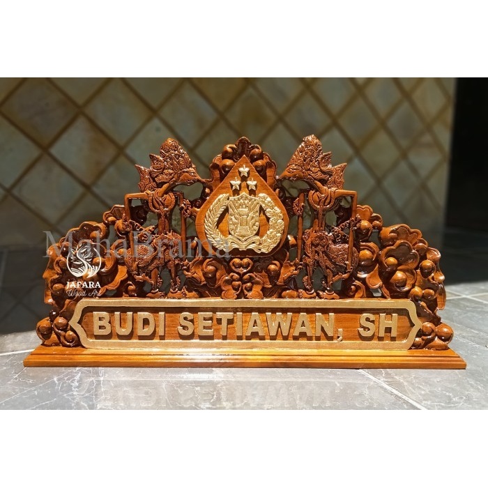 

papan nama meja ukir kayu jati ukir wayang kresna logo custom polri MB3212