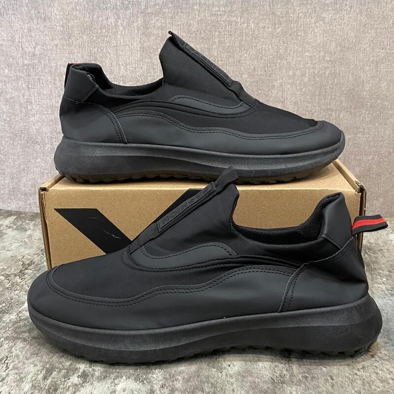 HEMAT SEPATU CASUAL PRIA SLIP ON HITAM CANVAS 39-44