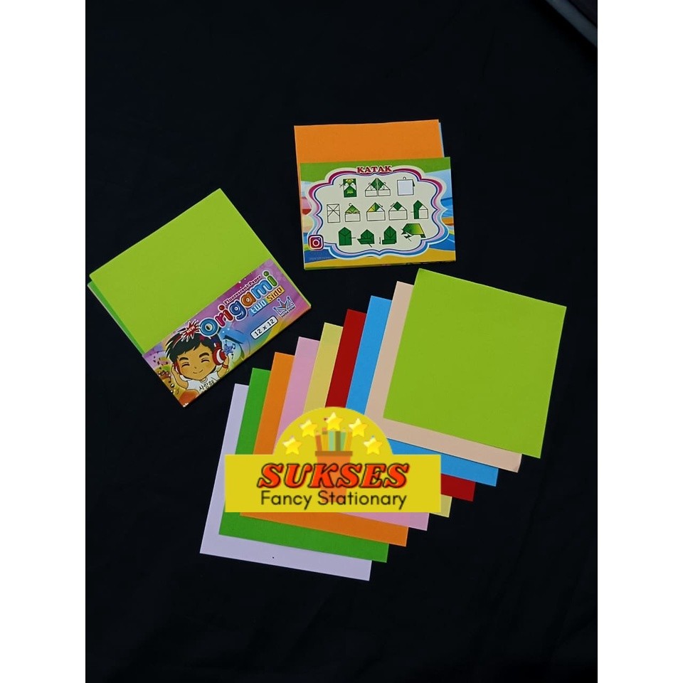 

Kertas lipat origami 12 x 12cm 2 sisi berwarna isi 20 lembar 10 warna
