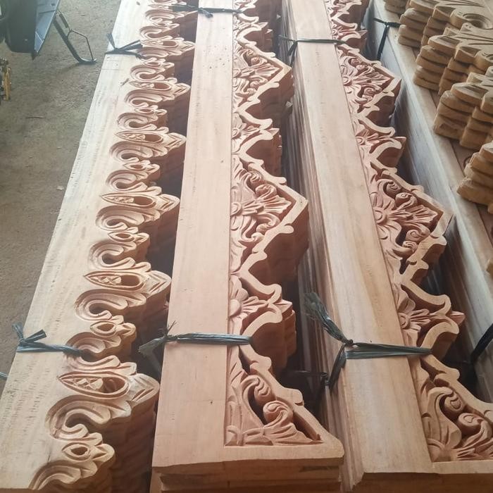 Lisplang Ukir Kayu 2132