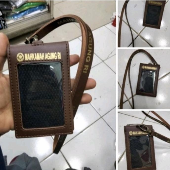 

Promo Name Tag Id Card Tempat Kartu Plus Tali Logo Mahkamah Agung RI 2 muka - Hitam