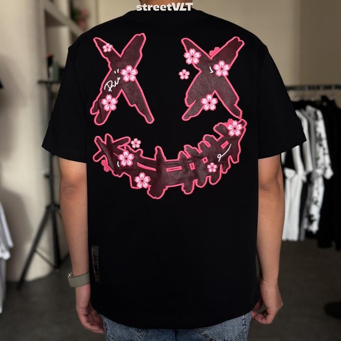 （COD) RIC Ricky is Clown Sakura Scarlet Bloom Emboirdered Tee Original - Black, S