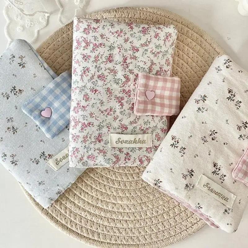 

A6 Handmade Floral Print Clover Book Jacket Original Book Cover Portable Ledger, Notepad, Diary Protective Case