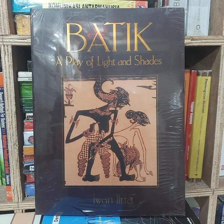 batik a play of light and shades by iwan tirta ORIGINAL