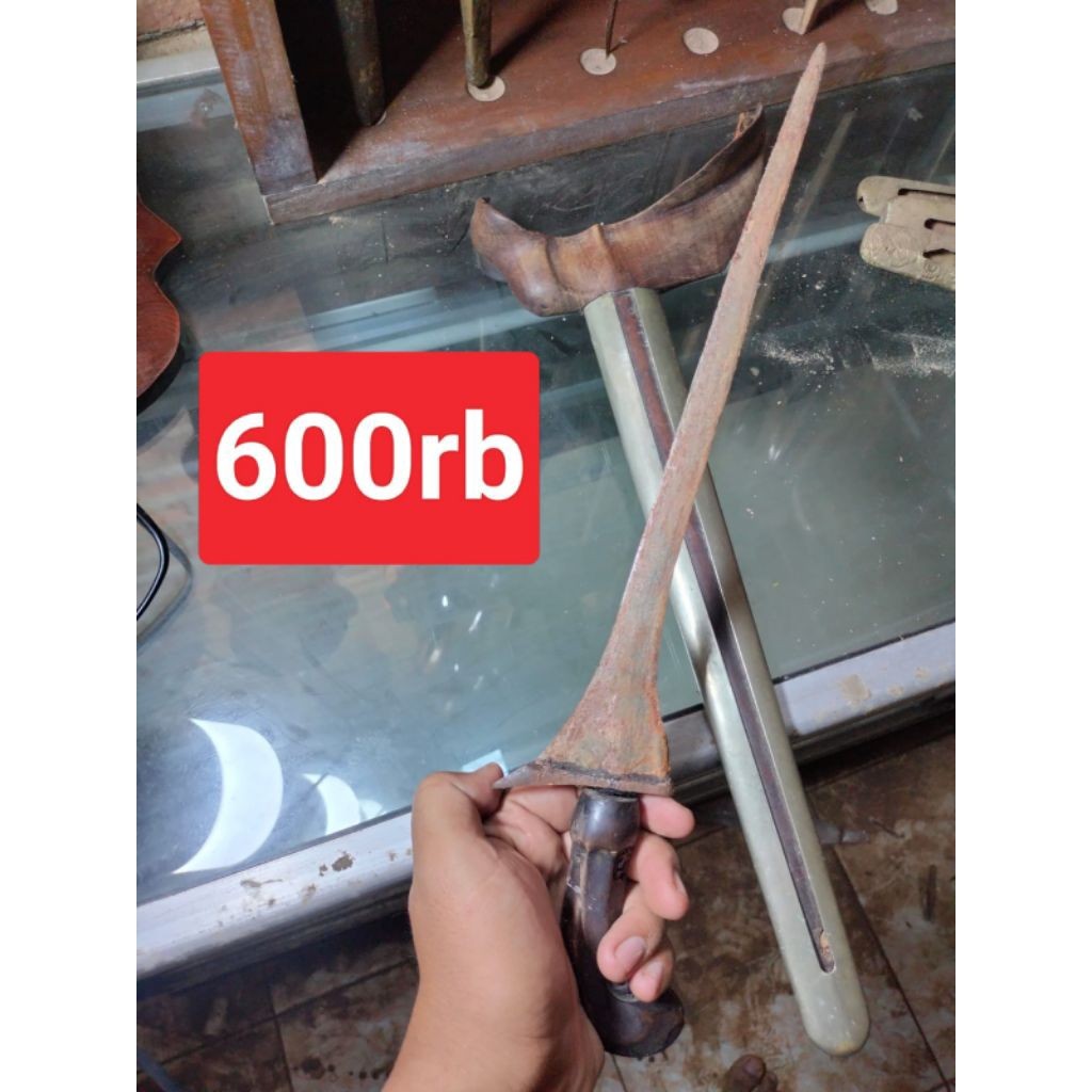 keris tilam upih termurah dari Wesi aji sepuh Majapahit warangka blewah pendok cukitan
