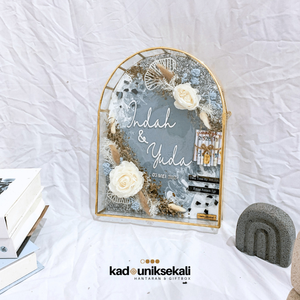 Custom Warna Mahar Uang Resin Simbolis Pernikahan 35x25cm Terarium Frame 3D