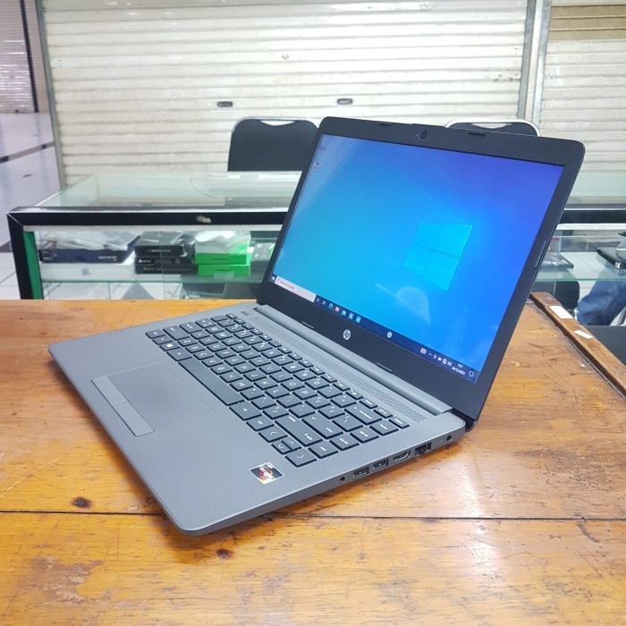 HP 245 G7 Ryzen 3-3300U SSD 256GB Ram 4GB 14 inch Like new