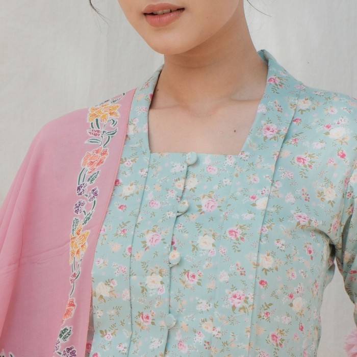 

✨NEW✨ -Kebaya Kutubaru Rosea Lengan 7/8 Meradelima Katun Jepang Hijau Tosca - S