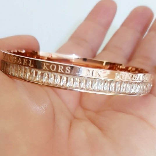 gelang titanium wanita model terbaru/perhiasan wanita titanium