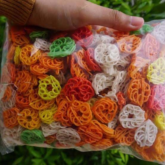 

Aneka snack krupuk warna warni mentah 1kg, krupuk, mentah, krupuk Madura.