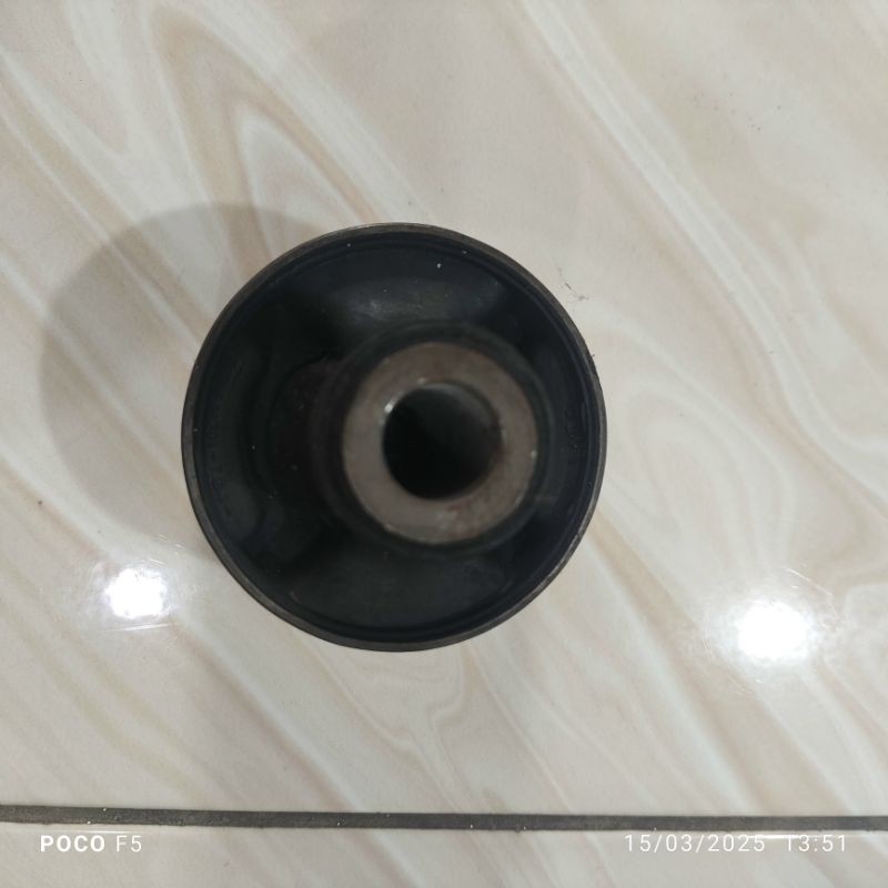bushing arm 51391-TG 4 bushing lower arm  Mobilio Brio