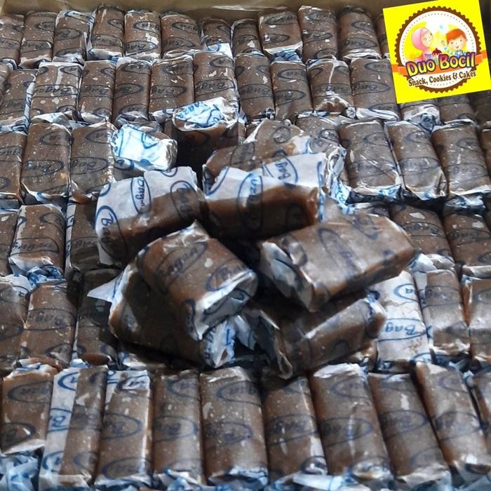 

Dodol Garut Manis Legit Kenyal 500 Gram - Duo Bocil Snack - WILNA rismaserrr