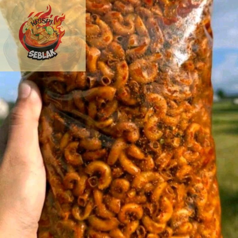 

Seblak krispi 500gram - makaroni kriuk bumbu cikruh pedas daun jeruk 500gram / 250gram