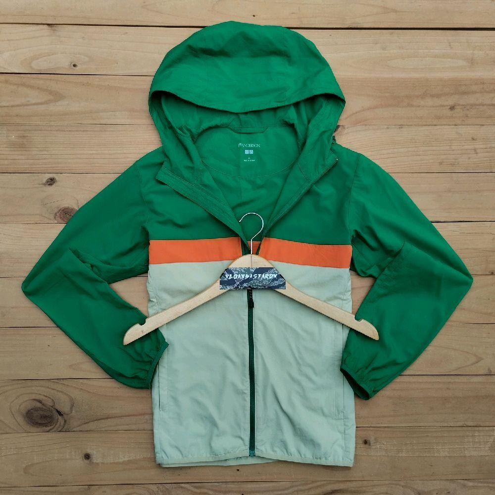 Uniqlo uv lightweight jacket running