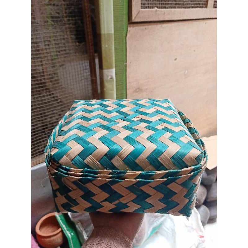 Hijau - Besek Warna 18X18 Besek Hias Besek Hampers Besek Hantaran