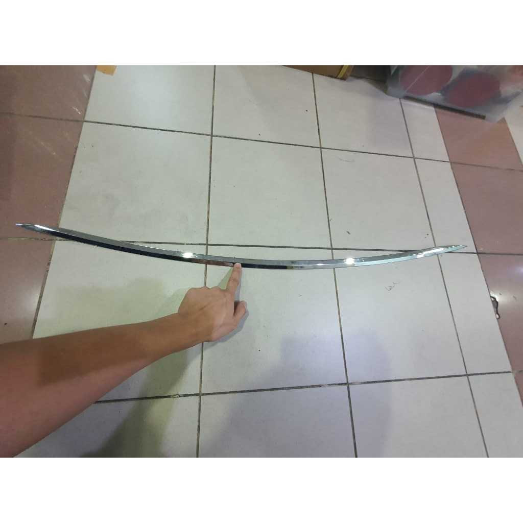 list kaca belakang mobil agya ayla chrome