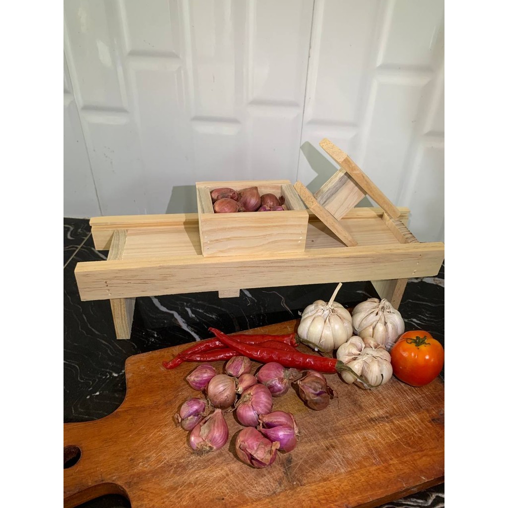 Parutan Murah/Parutan Kentang/Parutan Keripik Singkong/Pasah Bawang/ Kayu Pengiris Bawang Merah Paru