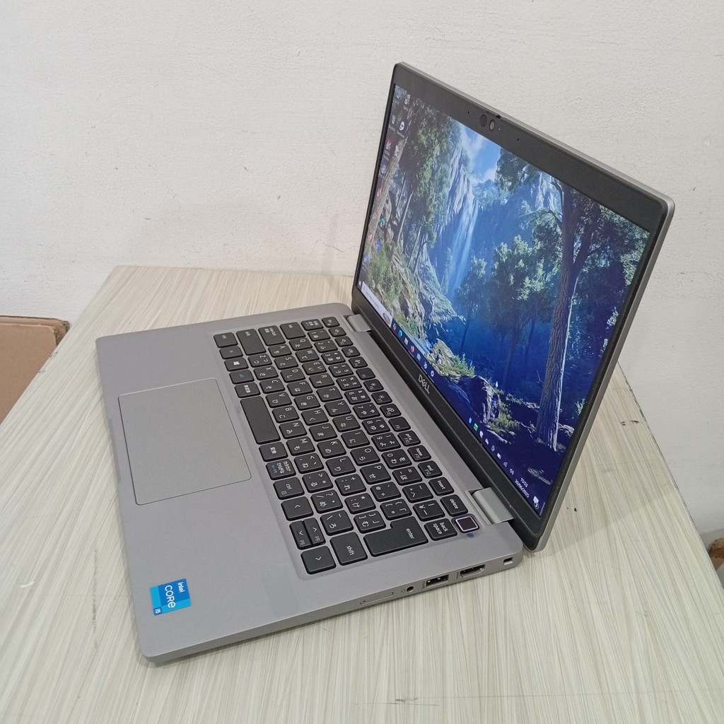 laptop  Dell 5320 ram 8Gb ssd 256 CORE i5 gen11 ringan HOT SALE 9.9 (baterai baru)