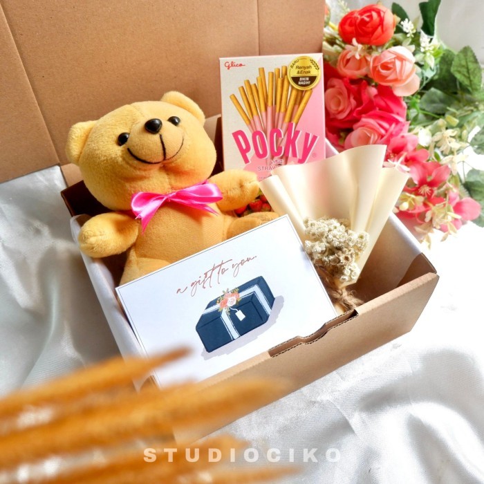 

DISKON Kado Ulang Tahun Wanita Hadiah Pacar Anniversary Hampers Valentine - Oky