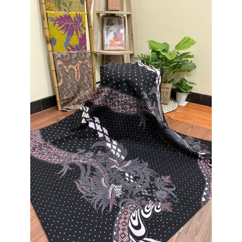 kain batik premium motif merak dasar bintik