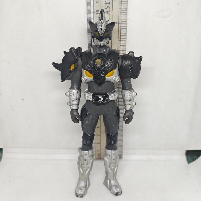 AKO,,, Vinyl Figure 6.5' Armor Hero Rhino Man Original Auldey Loose 2ND