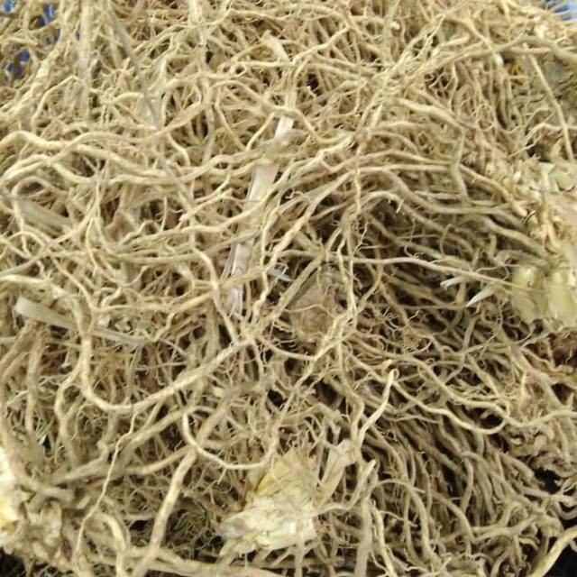 

Akar Wangi Kering Asli 1kg