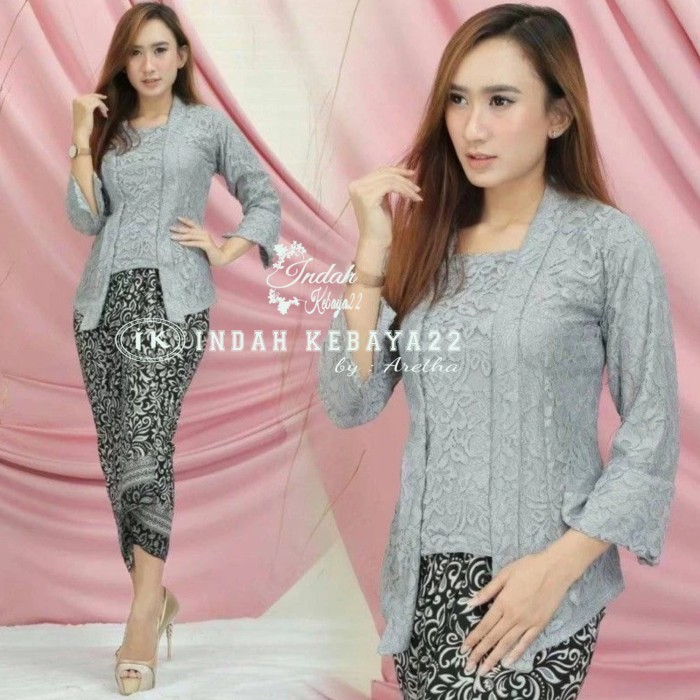 

✨NEW✨ -Kebaya Brukat Kutu Baru Wanita Modern Set Rok Lilit Kain Batik - silver, Setelan XXL