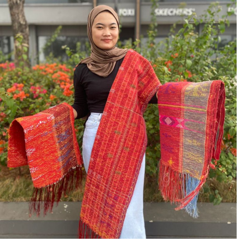 Ulos Batak / Kain Tenun Sumatra / Ulos Sadum / K E