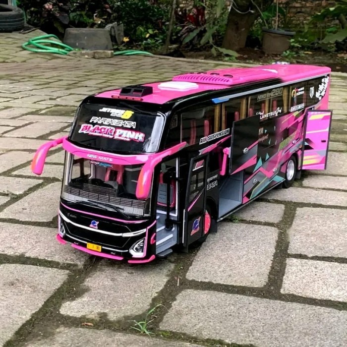 ✨Anh.S✨ -  TERLARIS Miniatur bus stj BLACK PINK Basuri telolet dan lampu 3 mode