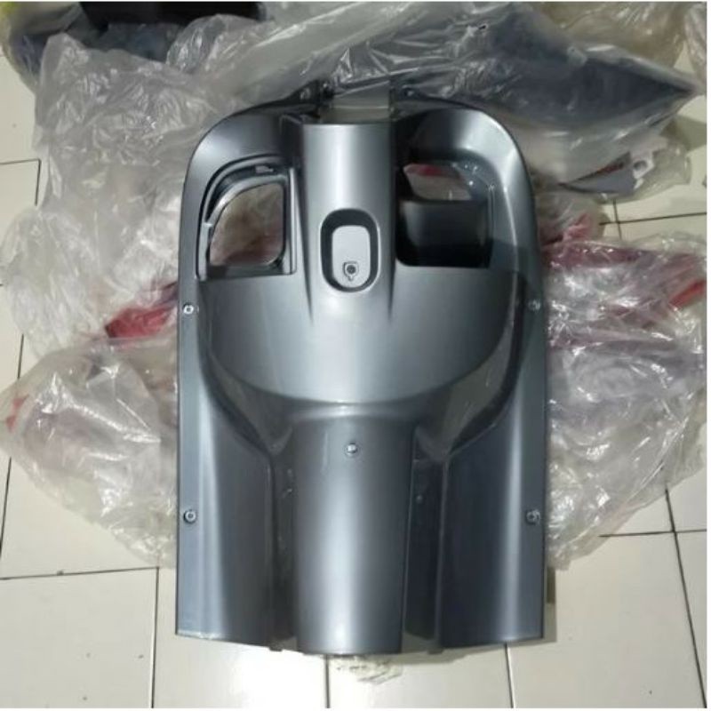 cover inner scoopy esp new 2017 2019 k93 legshield tengah silver gray original