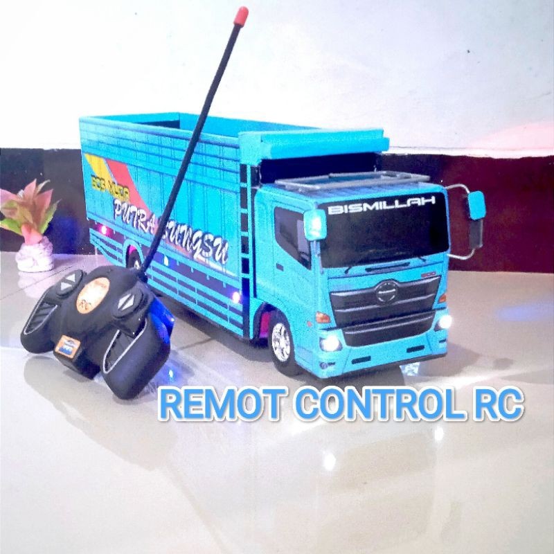 Mainan Truk lintas Pulau Hino 500 Remot control Rc