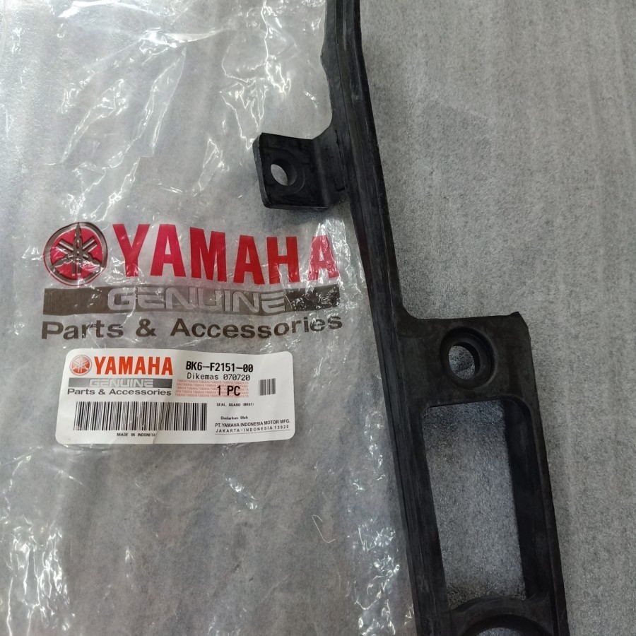 Karet Tahanan Rantai Yamaha Vixion R R15 V3 LED BK6-F2151-00  PTF FAST