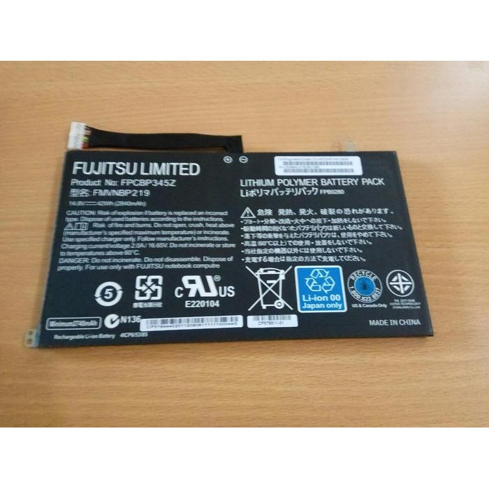 Baterai Batere Fujitsu Original Laptop Battery UH572