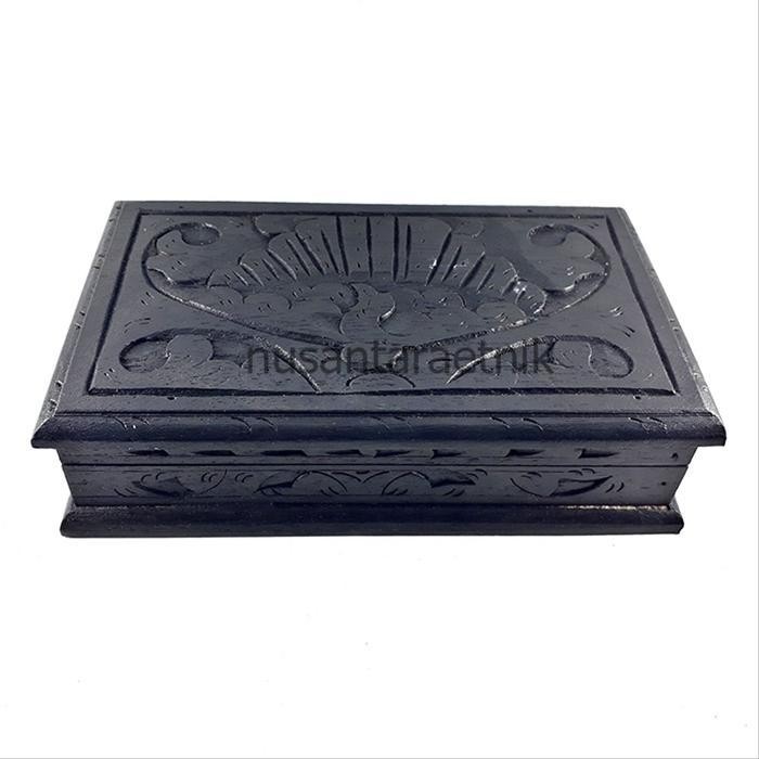 Box Kotak Kayu Ukir Tempat Perhiasan Pusaka Jimat Mustika