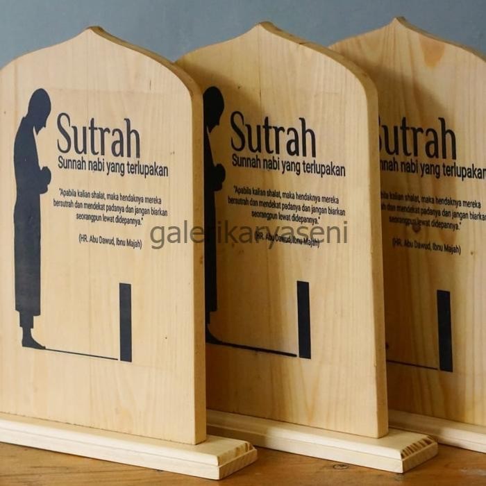 Sutroh atau Pembatas Sholat Kayu