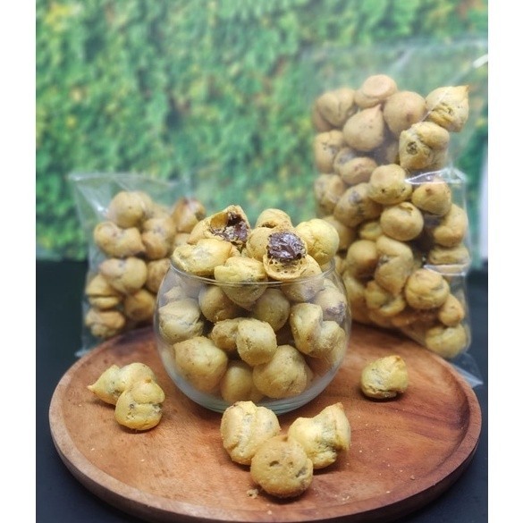 

Kue soes coklat enak kemasan 100 - 250 gr Oleh oleh bandung