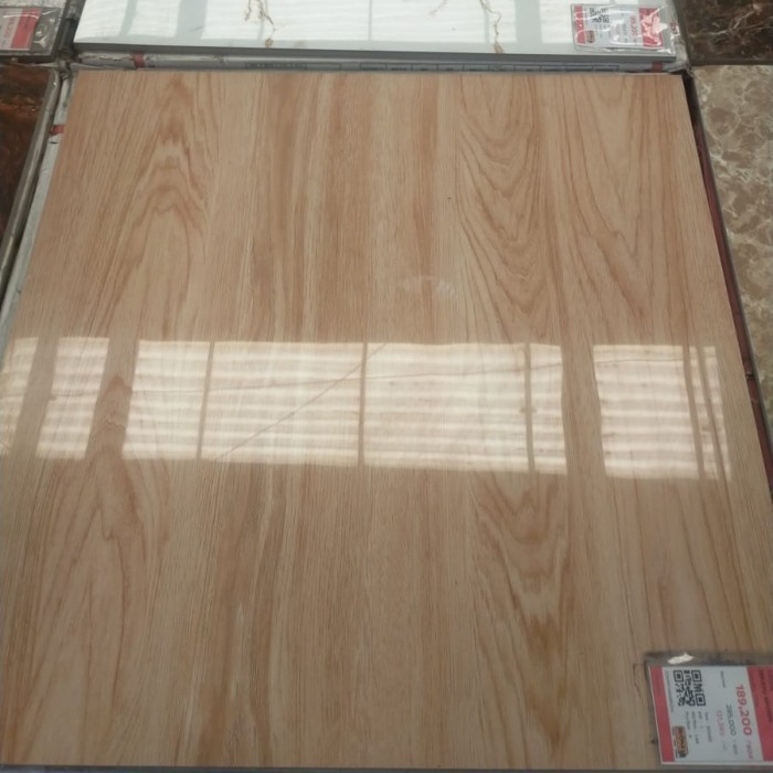 granit lantai 60×60 motif kayu glossy kw1 PSBN